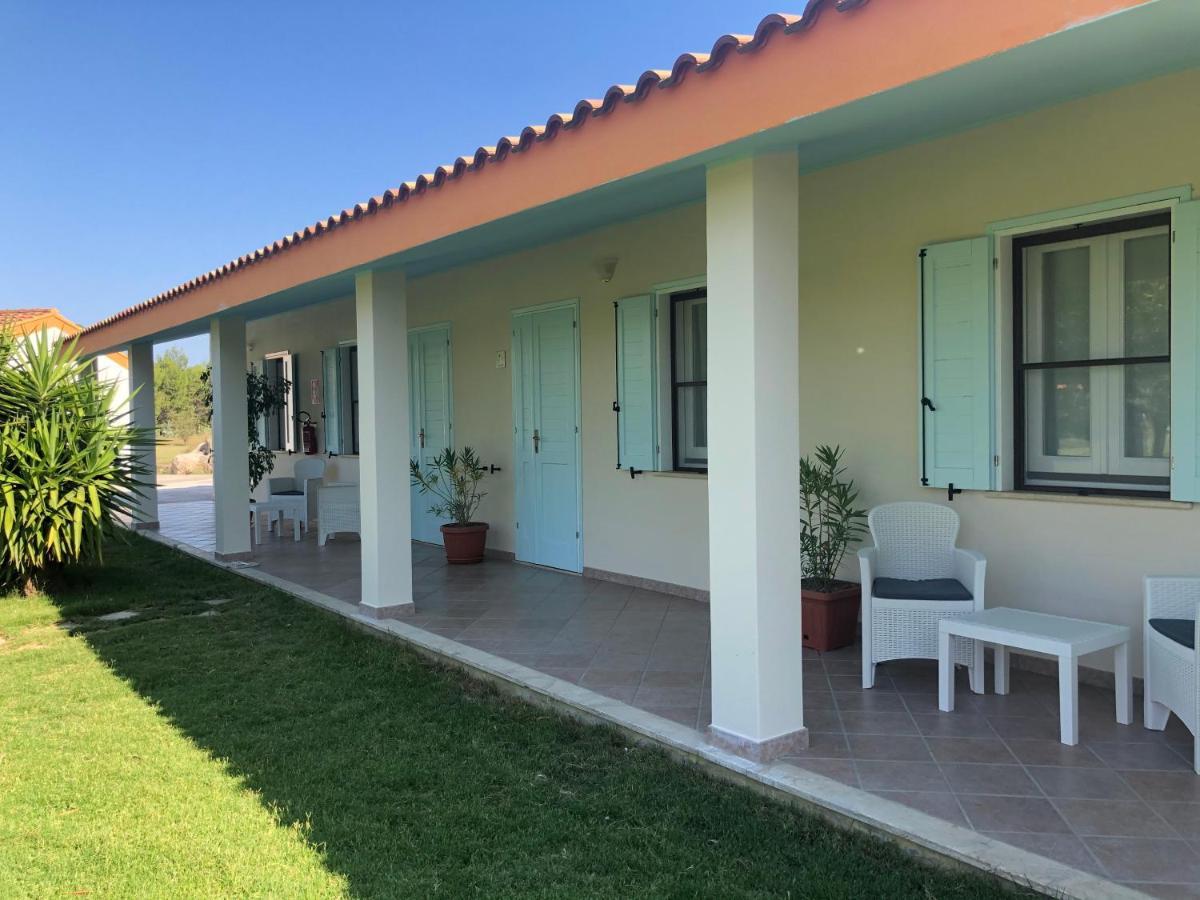 Agriturismo Is Cortillaris Кабрас Экстерьер фото